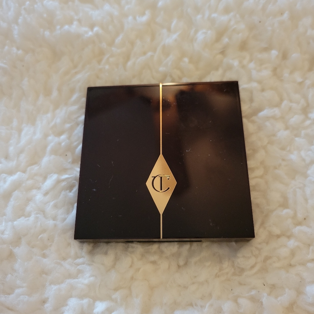 Charlotte Tilbury The Glamour Muse Quad